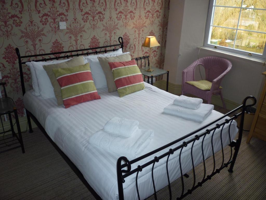 Royal Oak Inn Лостуитиел Номер фото